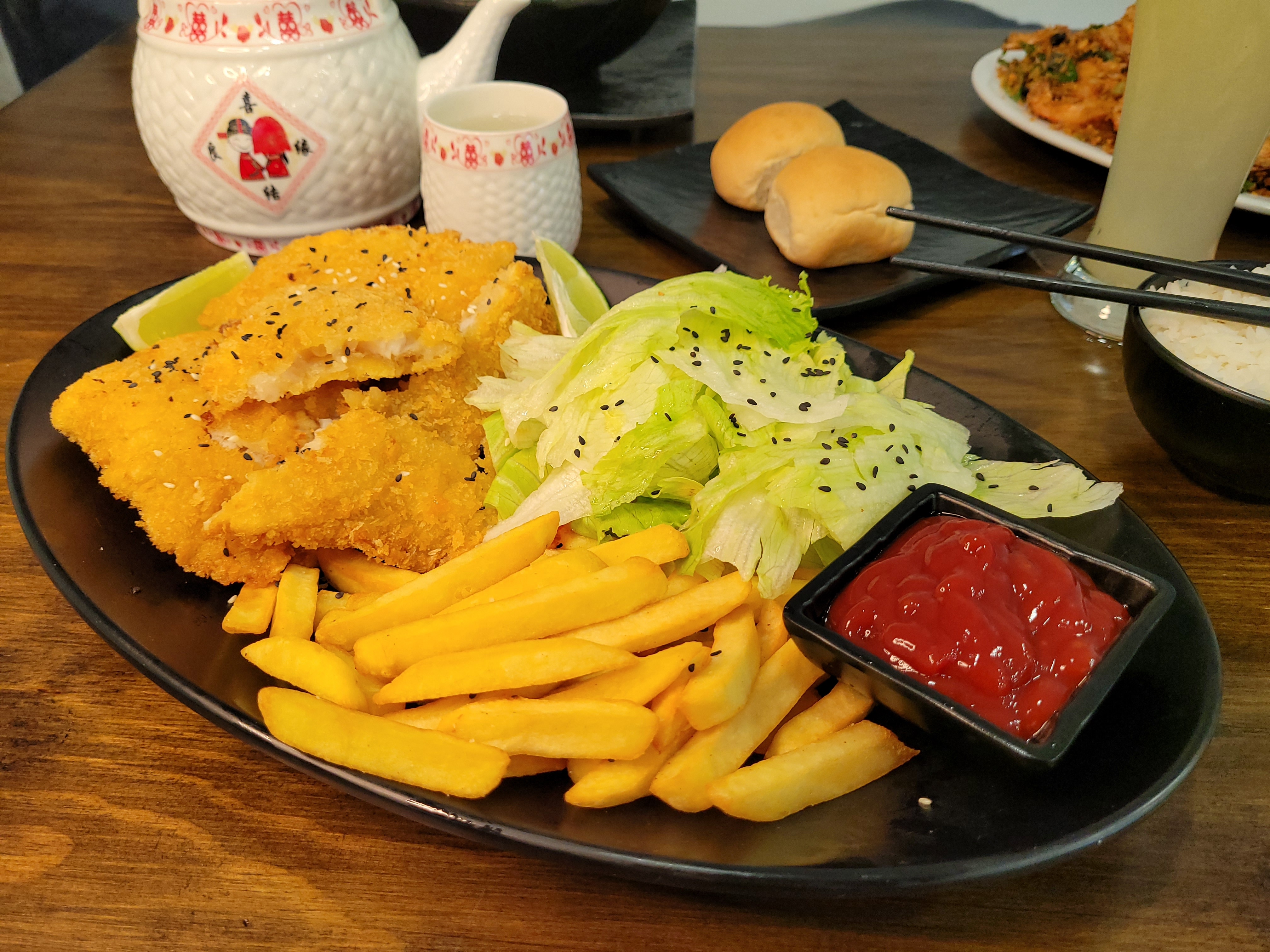 FILETE DE PESCADO EMPANIZADO